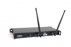 RFIntell QL7R/T1-B 720,500-754,000 МГц 2-канальная радиосистема с 2-мя ручными микрофонами в Спасске-Дальнем